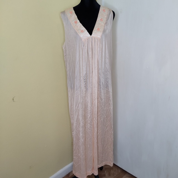 Vintage Sears 2 piece nightgown - Picture 3 of 4